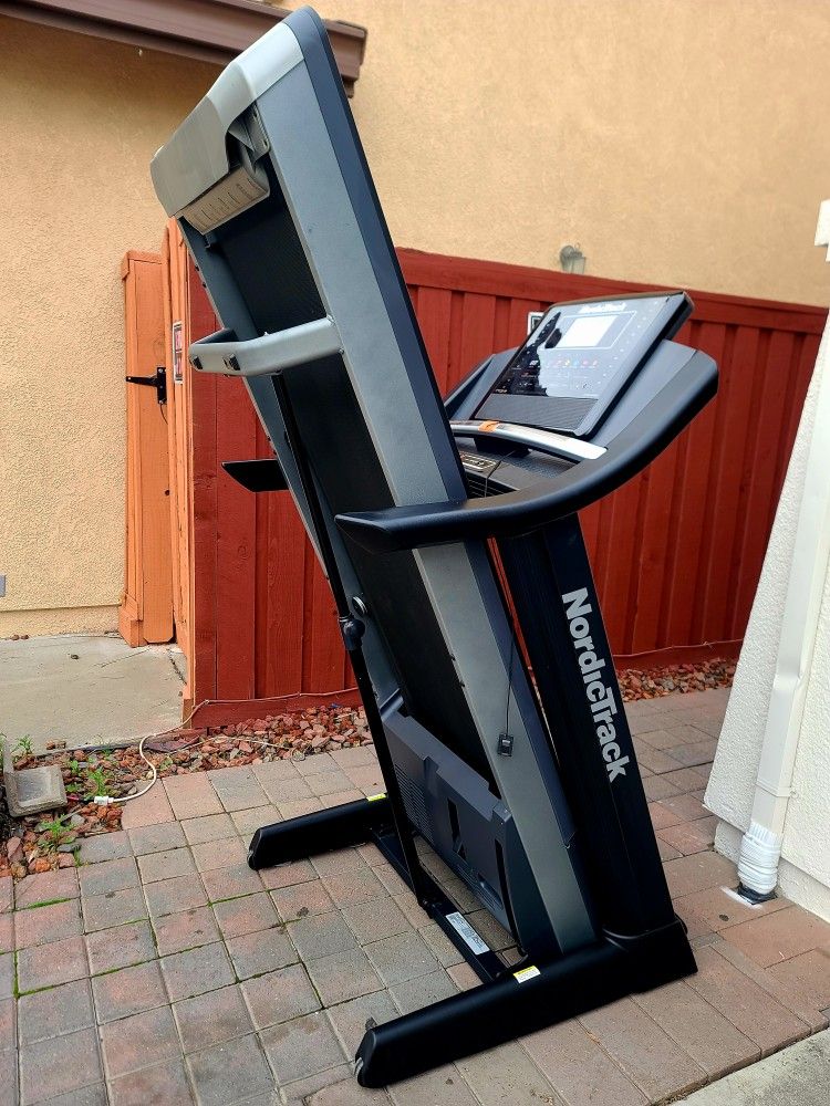 Nordictrack Treadmill Comercial Top Quality Machine