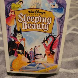 Sleeping Beauty Figurine  McDonald's Hapoy Meal Toy 1996