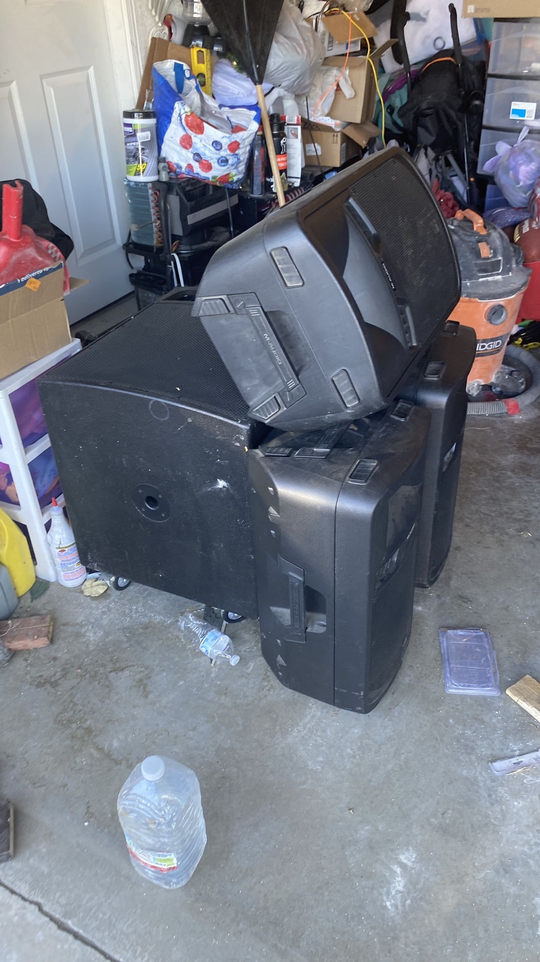 MAUDIO Self Powered Dj Speakers for Sale in Rialto, CA OfferUp