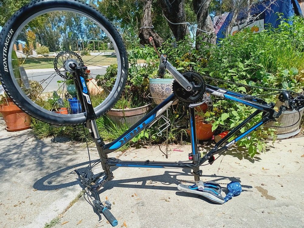 26" TREK 3700. $80 /OBO
