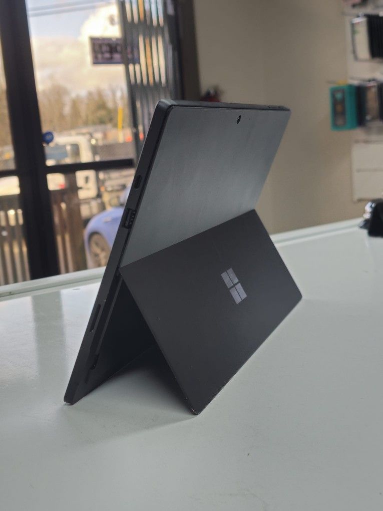 Microsoft Surface Pro 7 12.3inch Laptop Tablet - DEAL OF THE MONTH 20% OFF ON WINDOWS LAPTOPS