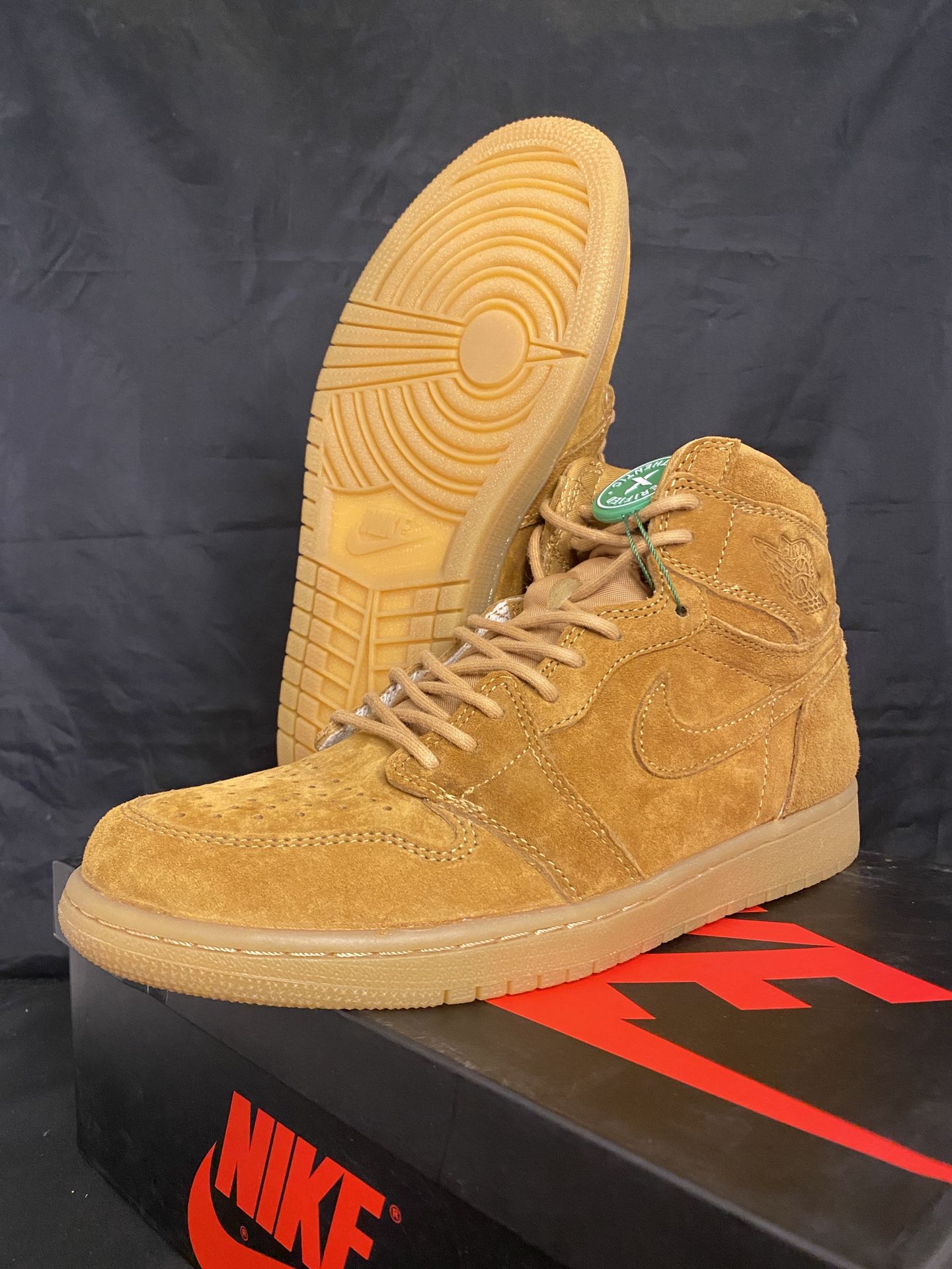 DS Nike Air Jordan 1 Retro High Wheat