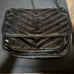 Black Shoulder Or Crossbody Messenger Bag 