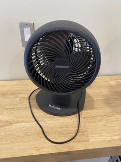 Holmes Blizzard 9 Inch 3 Speed Oscillating Table Wall Fan