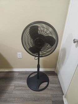 fan that oscillates from side to side. Used Conditions
