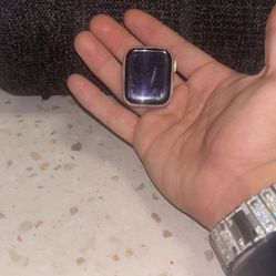 Series 7 Apple Watch. Everything Works. Comes With A Gold Metal Band 