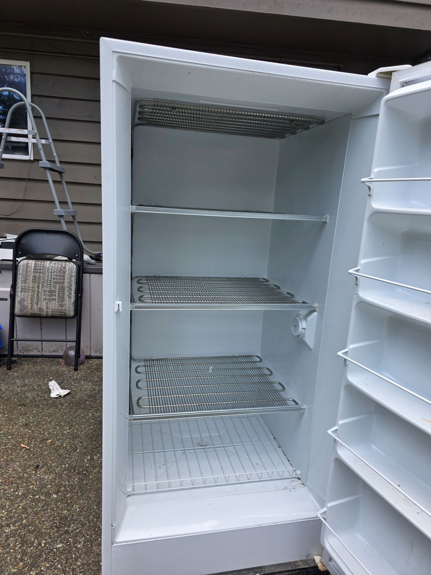 Kenmore 14cf upright freezer