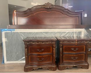 Cal King Bedroom Set Excellent Condition