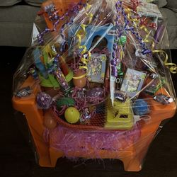 Customize Easter baskets