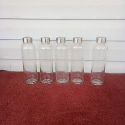5 Pack of 18 Oz Glass Bottles with Lids Reusable Refillable Water Bottle for Juicing