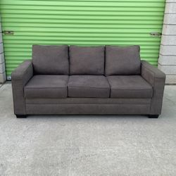 *Free Delivery* Gray Couch Sofa 3 Seater 