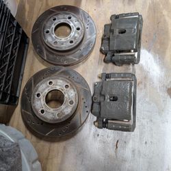 Chevy Silverado Calipers And Rotors 12"