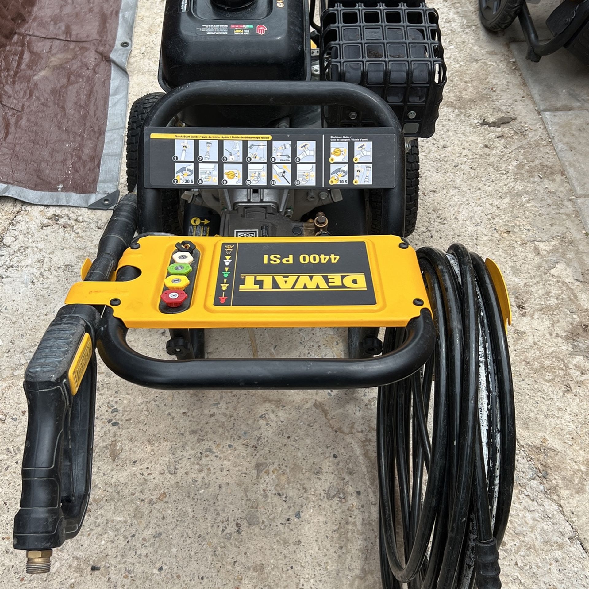 DEWALT DXPW61156 4400 PSI 4.0 GPM Cold Water Pressure Washer