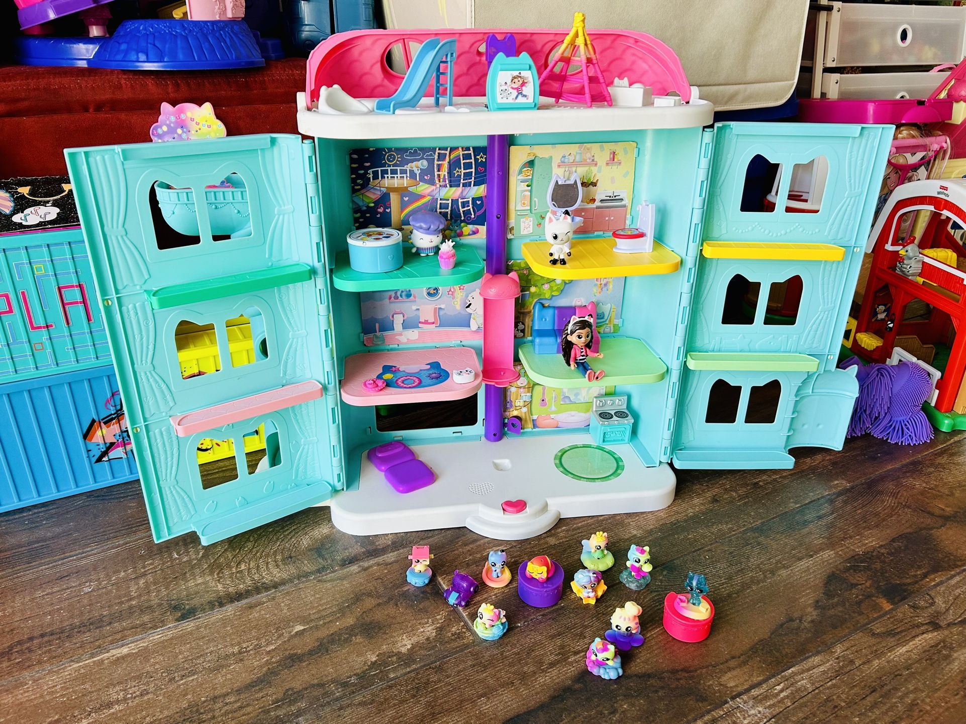 Gabby’s dollhouse