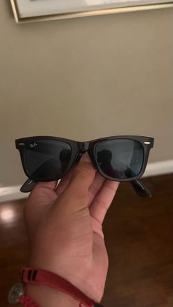 Blue Ray-Bans Wayfarer Glasses