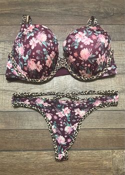 New!!! VS 38D Bra w/ Large Thong