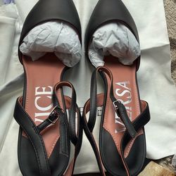 Women’s shoes / sandal