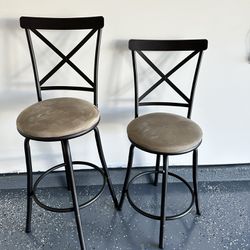 Bar Stools / Chairs 
