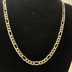 10k Yellow Gold Figaro Chain Diamonds Cut