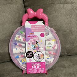 BRAND NEW MINNIE TRAVEL ART SET 