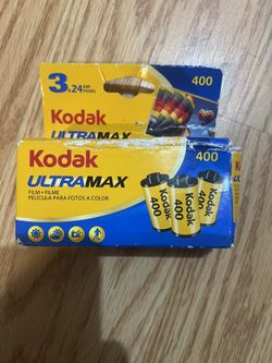Kodak UltraMax 400 Film 3x 24 exp poses 