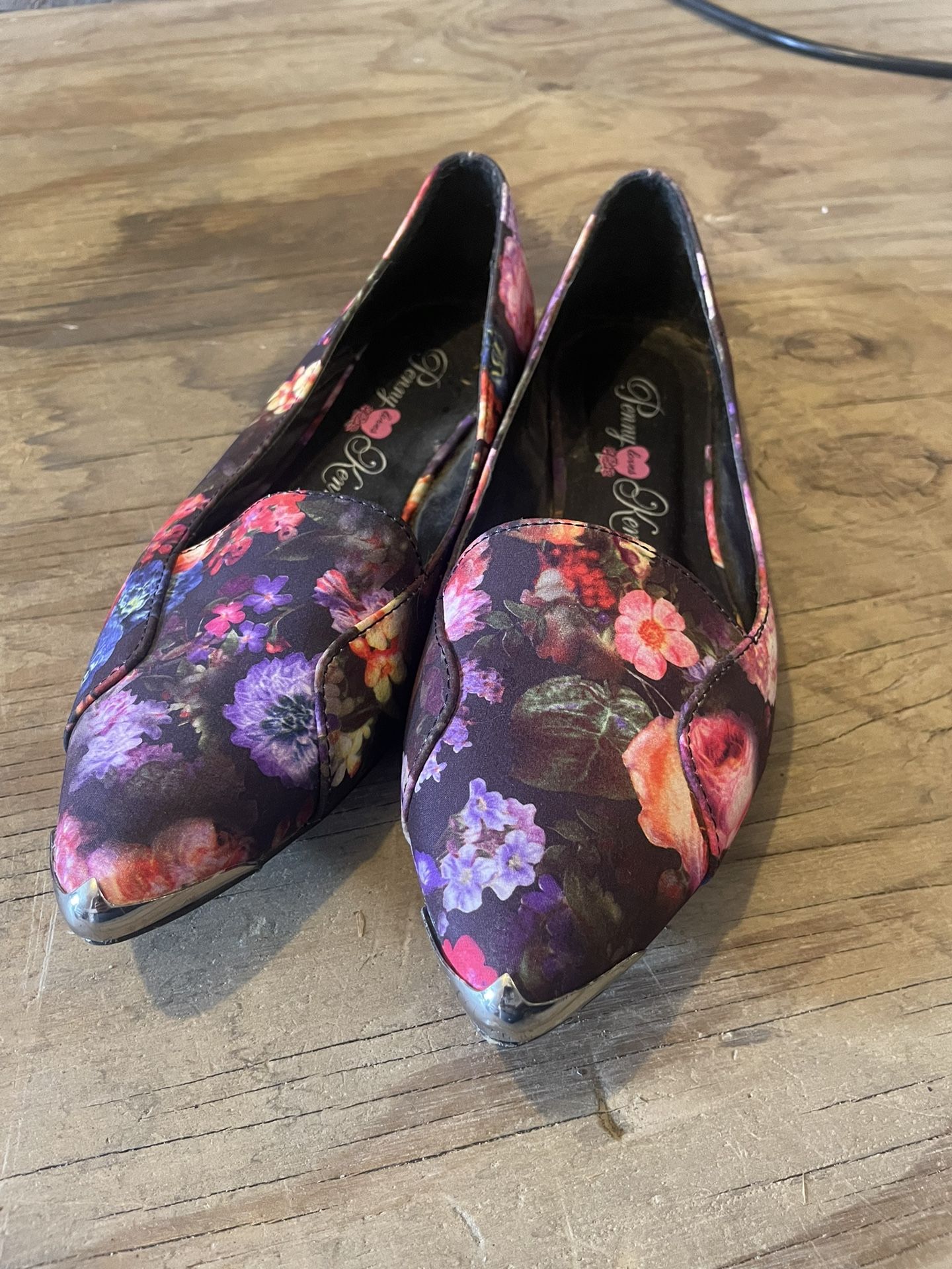 Floral Steel Toed Flats Size 7