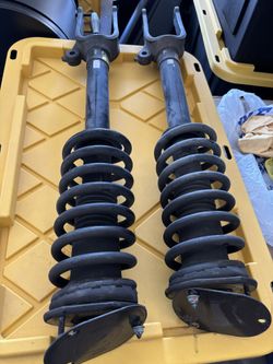MERCEDES R350 Strut/ And Coil Springs