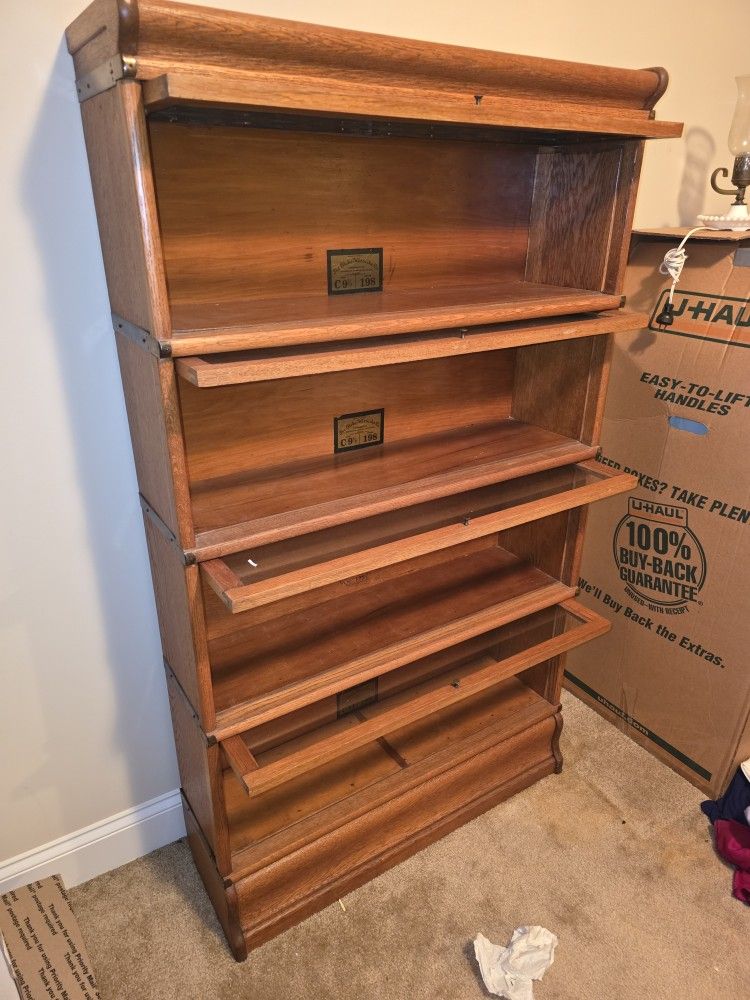 Antique Globe-Wernicke 4-Tier Stacking Barrister Bookcase โ Oak