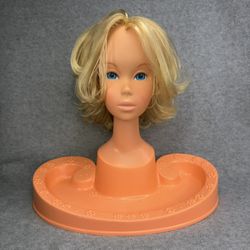 Barbie Beauty Center Vintage Mattel Play Set #4027 Doll Head Toy Blonde 70s Vintage