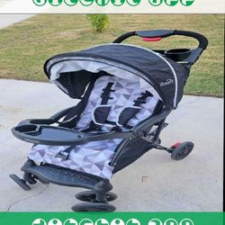 Kids' Stroller – Secure and Chic for Today's Families participant risk