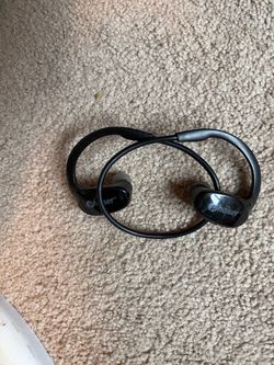 Wireless earbuds