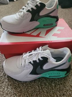 Nike Air Maxx Excee Womens