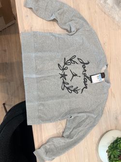 Woman’s crew Neck