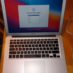 APPLE MACBOOK AIR