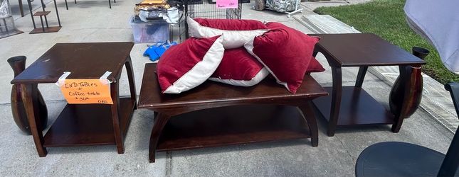 🏡 Coffee Table & End Table Set
