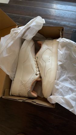 Back to school Roxy size 7 Vivianne White