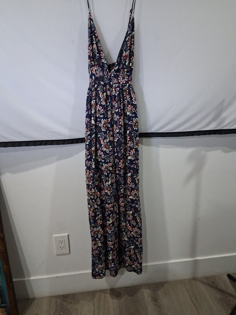 Blue Dress Flower Print 2 Slits In Front XXL 15$