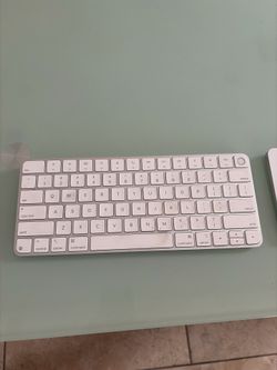 Apple USB-C, keyboard with fingerprint and magic trackpad both USB-C