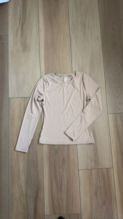 Women’s tan long sleeve