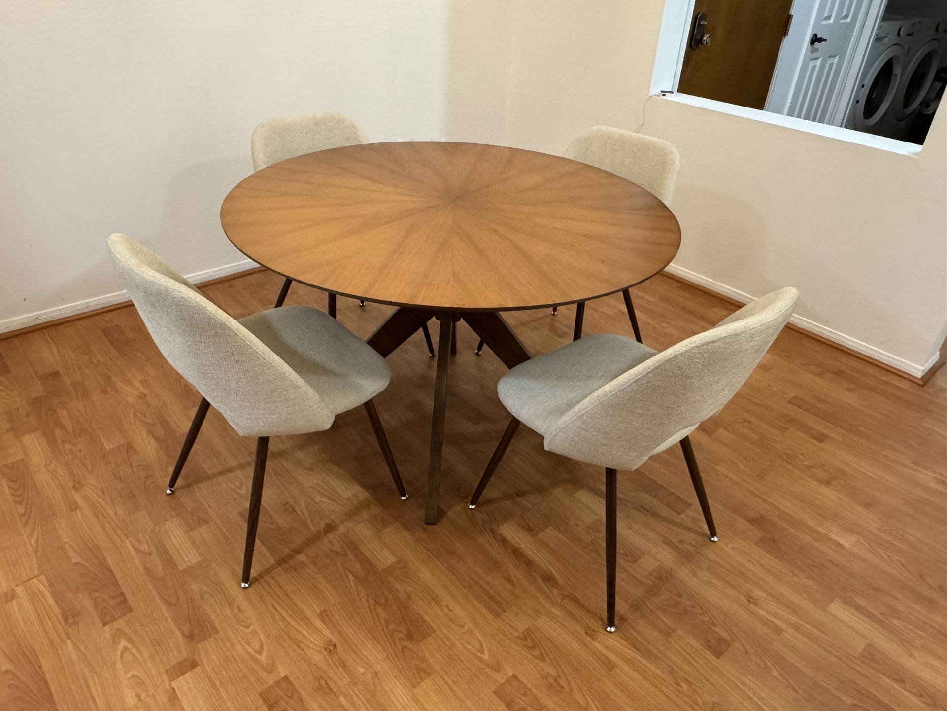 Dining Table And 4 Chairs