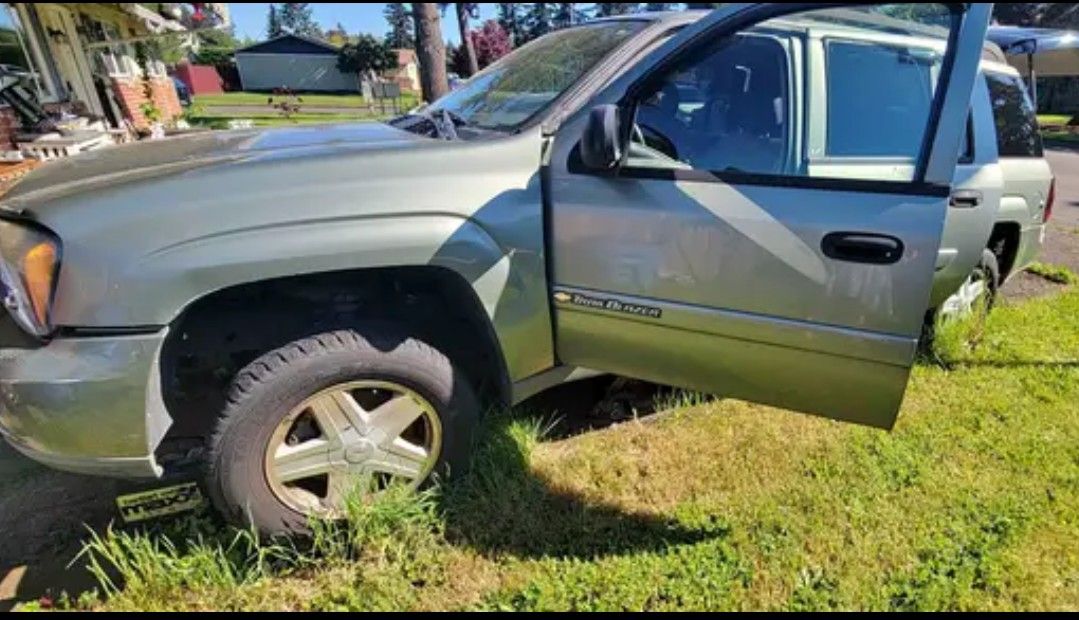 Chevy Trailblazer Parts!