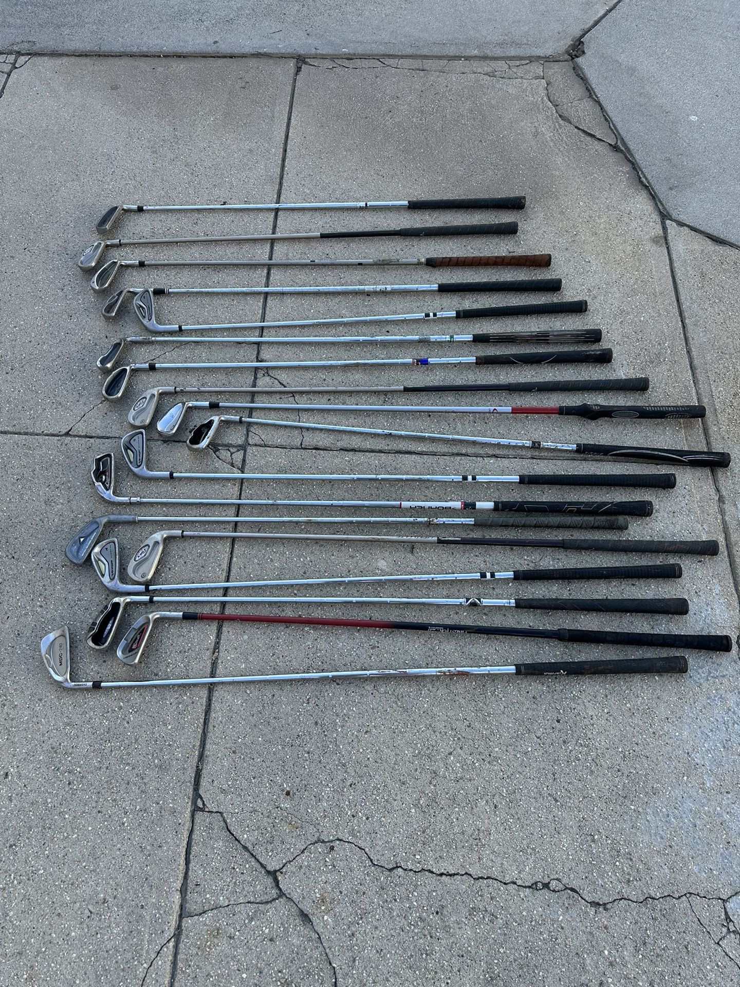 18 Golf Clubs In Good Condition All For 69.00 Golf