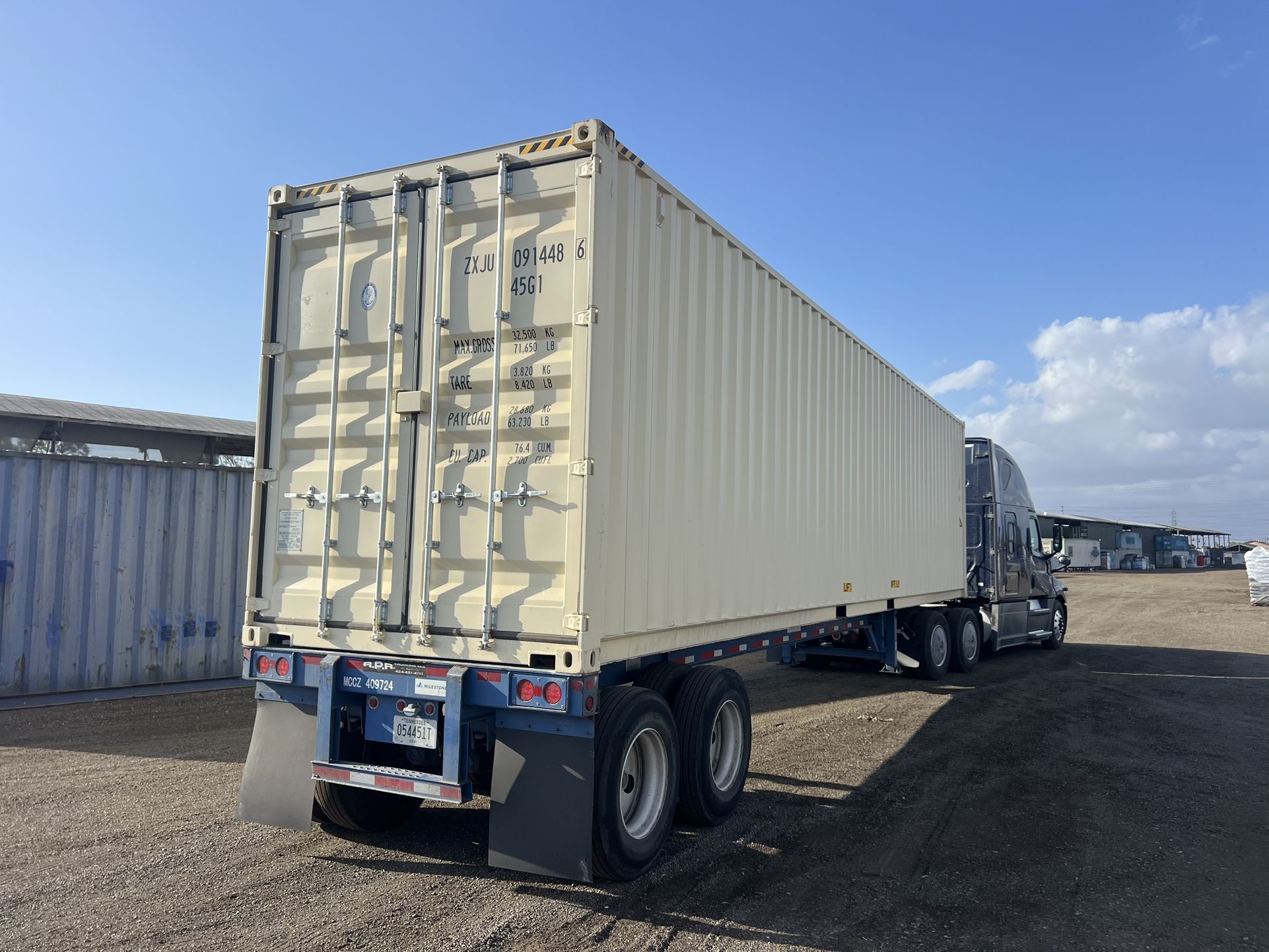 40 FOOT 1-TRIP/NEW HC SHIPPING CONTAINER
