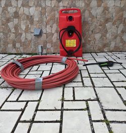 ⛽️⛽️⛽️Scepter FDMG141 Duramax Portable Gas Can w/ additional extension hose!
