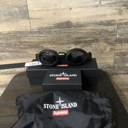 Supreme x Stone Island Goggles Black $90 Firm