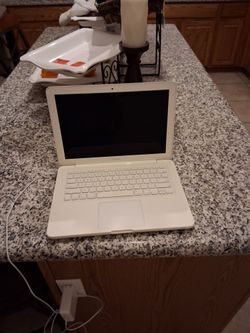 Mac book no charger 2010
