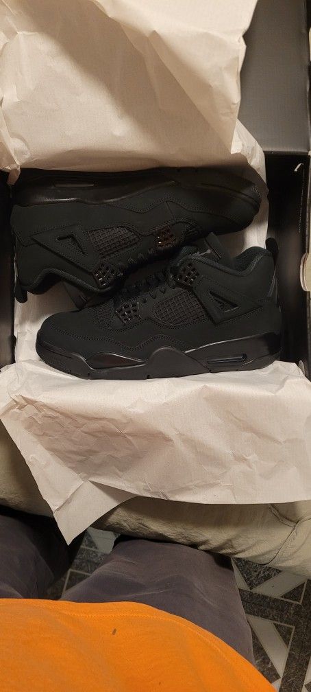 Jordan 4 Black Cat