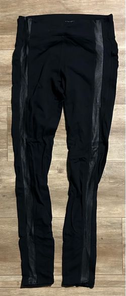 Black leggings
