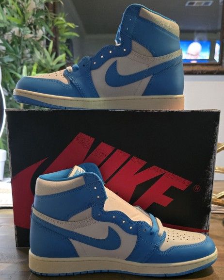 Air Jordan 1 High OG 'UNC Reimagined' (sz 12M)