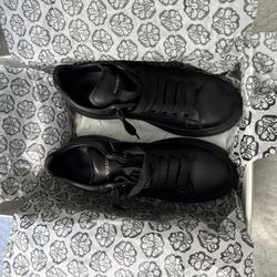 40 EU Alexander McQueens